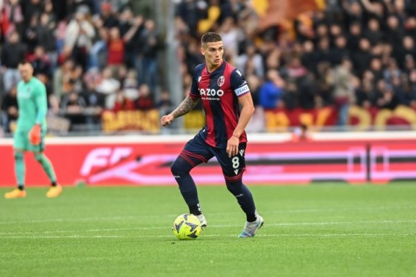 Dimazio: Nếu George không được ký, Roma có thể xem xét cầu thủ chạy cánh của Bologna