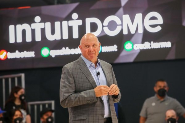 Miệng nổi tiếng: Ballmer không phải là một người giàu có liều lĩnh. Có một hợp đồng âm dương không p