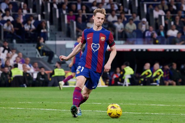 Mỗi đội: De Jong hy vọng sẽ bắt kịp trò chơi chống lại Valencia và sẽ trải qua kỳ thi chi tiết của b
