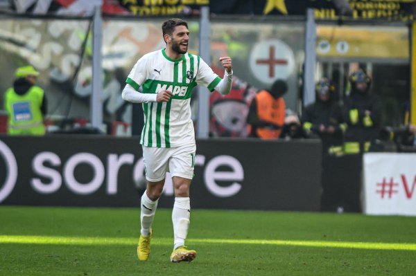 Berardi đã chơi cho Sassuolo trong 16 trận để ghi được 8 bàn thắng trong tổng số, bốn trong số đó đã