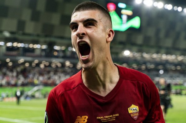 Mancini: Đội của Roma bảo vệ và tấn công cùng nhau, điều quan trọng là phải có một khởi đầu tốt tron