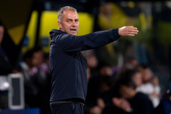 Christensen vắng mặt trong buổi tập hôm nay của Barcelona, trong khi Rafinha và Ferran đang hồi ph