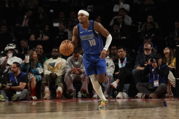 Các cổ động viên nhà đã hét lên Fire Nico! Brandon Williams: Thật đáng tiếc