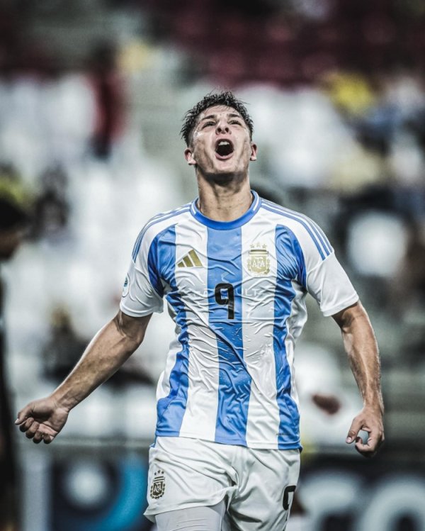 Phóng viên: Barcelona đang chú ý tới tiền đạo U17 Argentina Thomas Dematis