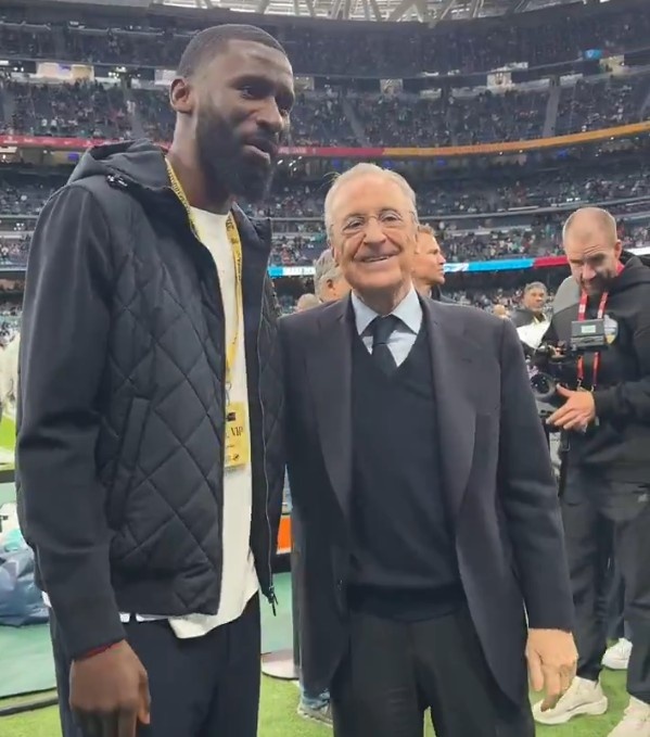 Rudiger xem trận NFL, Florentino: Bạn cao quá, chắc chắn có thể chơi bóng