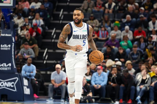 Hôm nay, Mavericks thi đấu với Pelicans ở NBA Cup. Russell vắng mặt và Lively có thể thi đấu 15-18 p